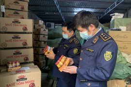Thai Nguyen: Detecting a large number of fake products of Thuan Phat Shrimp Satay